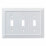 BRAINERD MFG CO/LIBERTY HDW W35273L-PW-U Pure White, Classic Beadboard, Triple Switch Wall Plate.<br>Made in: CN