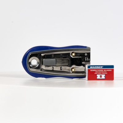 Safety Scraper w/Blades
